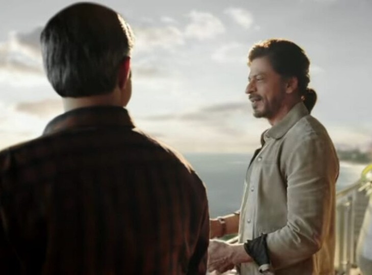 Shahrukh Khan OTT Debut: Ajay Devgn, Saif Ali Khan के चलते Shahrukh Khan के प्लान में आई खलल, देखें मजेदार वीडियो