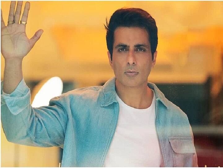 For Actor Sonu Sood, Tax Raids At Mumbai Offices Ended Late At Night சோனு சூட் அலுவலகத்தில் நள்ளிரவில் நடந்த  வருமான வரித்துறை ரெய்டு!