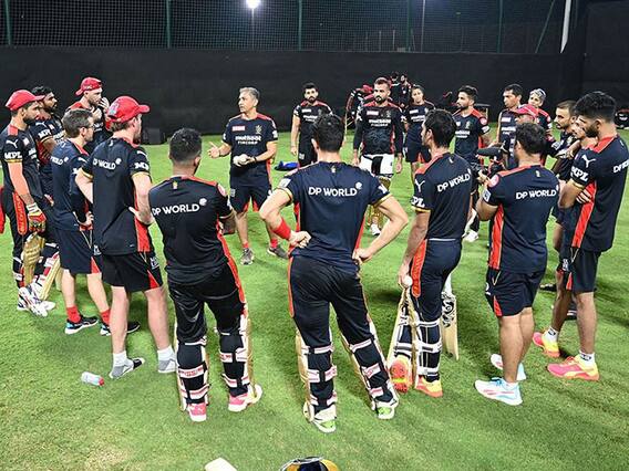 RCB, IPL 2021: ఈ సారైనా గెలిచేద్దాం..! యూఏఈలో ఆర్సీబీ వ్యూహాలు RCB, IPL 2021: ఈ సారైనా గెలిచేద్దాం..! యూఏఈలో ఆర్సీబీ వ్యూహాలు