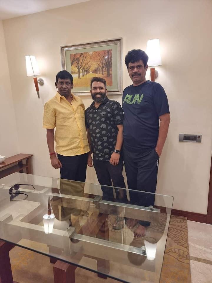 சுராஜ் இயக்கத்தில் வடிவேலு நடிக்கவுள்ள புதிய படத்திற்கு இசை சந்தோஷ் நாராயணன் என்பது குறிப்பிடத்தக்கது