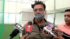 Dilip Vengaskar माजी क्रिकेटपटू दिलीप वेंगसरकर यांच्या हस्ते ठाण्यातील क्रिकेट,फुटबॉल टर्फचं उद्घाटन