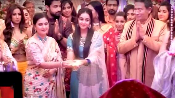 Oberoi family celebrating Ganesha Chaturthi with pomp and show | Bhagya Lakshmi