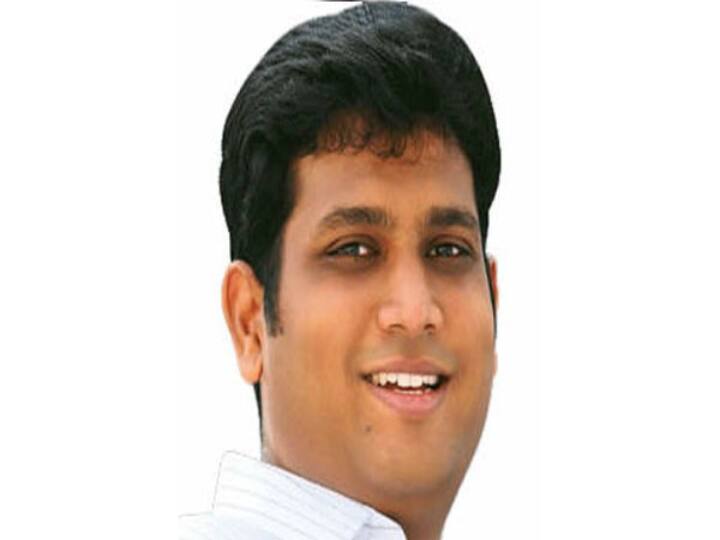 Periyar Birthday: DMK MLA TRP Raja reply tweet to someone insulting Periyar Periyar Birthday: கழிப்பறையில் பெரியார் படம்: பொங்கி  எழுந்து சங்கி என சாடிய திமுக எம்.எல்.ஏ.,!