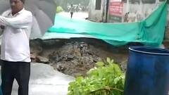 Lucknow Rain: सड़क पर कारें डूबीं, विधानसभा से नगर निगम तक पानी-पानी, बारिश से बुरा हाल