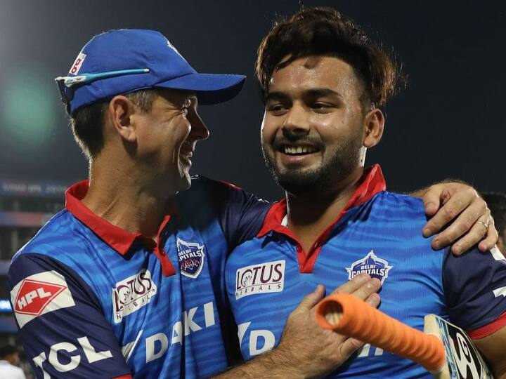 Rishabh Pant Accident: this two players will be handled delhi capitals captainship in ipl-2023, in absent to rishabh pant Rishabh Pant: અકસ્માતના કારણે પંત IPL 2023માંથી થઇ શકે છે બહાર, જાણો કોણ-કોણ છે દિલ્હીમાં કેપ્ટનના દાવેદાર