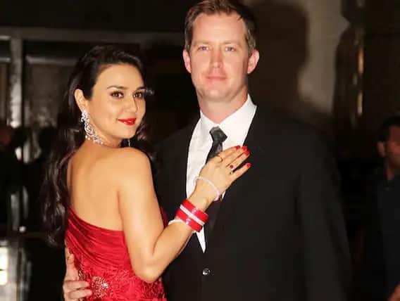 Preity Zinta: बॉलीवूडची डिंपल गर्ल प्रिती झिंटाचे अनेक चाहते आहे. प्रितीने 41 वर्षाची असताना विवाह केला. 29 फेब्रुवारी 2016 साली जीन गुडइनफशी विवाह केला.