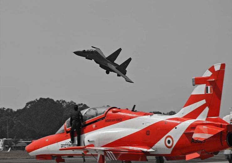 Indian Air Force Day 2021 Air Show to be held in Kashmir on September 26 will be held on Dal Lake banks ann Indian Air Force Day 2021: वायुसेना दिवस से पहले 26 सितंबर को श्रीनगर में होगा एयरो शो, फाइटर एयरक्राफ्ट लेंगे हिस्सा