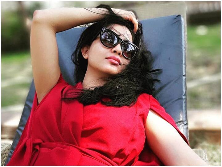 ‘भाभी जी घर पर हैं’ फेम Shubhangi Atre की पहली सैलरी थी 500 रुपए ये भी बेहद कम, जानिए क्या काम और कैसे बनी स्टार Shubhangi Atre got the first salary of Rs 300 know the story of her struggle ‘भाभी जी घर पर हैं’ फेम Shubhangi Atre की पहली सैलरी थी 500 रुपए ये भी बेहद कम, जानिए क्या काम और कैसे बनी स्टार