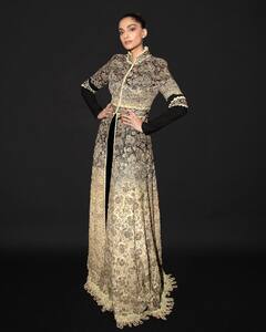 IN PICS | Sonam Kapoor Looks Straight Out Of A Fairytale In This Gorgeous Anamika Khanna Embroidered Gown