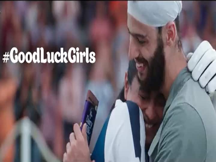 New Cadbury Commercial Brings Back 90s Nostalgia With Progressive Portrayal Of Gender Roles WATCH | 'Kuch Khaas Hai': Cadbury Brings Back Classic 90s Ad With A Twist And Everyone Is Loving It