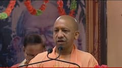 Gorakhpur पहुंचे CM Yogi, गोरखनाथ मंदिर में पूजा के बाद लोगों को संबोधित किया। Hindi News