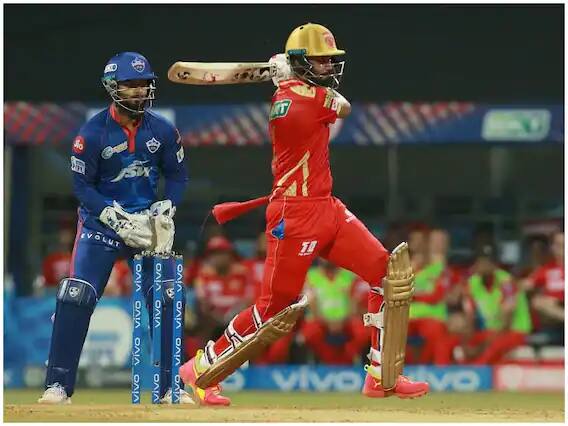 Punjab Kings: केएल राहुलच्या नेतृत्वात पंजाब प्वाइंट टेबलमध्ये सहाव्या नंबरवर आहे. पहिल्या टप्प्यात पंजाबनं आठ पैकी तीन सामने जिंकले आहेत. पंजाबला प्ले ऑफमध्ये जायचं असेल तर उर्वरित सहापैकी पाच सामने जिंकावे लागणार आहेत. (फोटो आयपीएल ट्विटर)