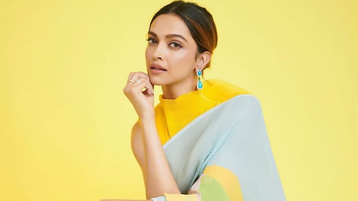 Deepika Padukone (5 feet 9 inches): पूर्व बैडमिंटन खिलाड़ी प्रकाश पादुकोण की बेटी और बॉलीवुड एक्ट्रेस दीपिका पादुकोण की हाइट 5 फीट 9 इंच है. बी-टाउन के ज्यादातर हीरो हाइट में उनसे छोटे ही हैं.