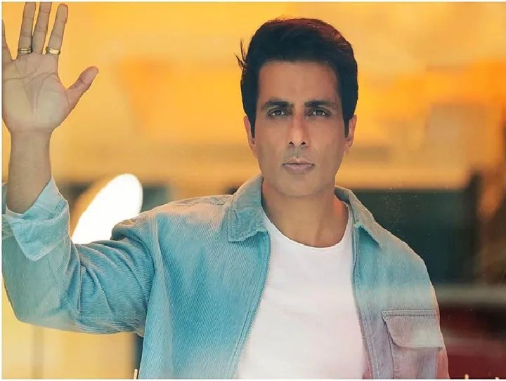 Sonu Sood |  ரூ.20 கோடி வரி ஏய்ப்பு செய்த அருந்ததி வில்லன் சோனு சூட்.. ஐடி தகவல்!