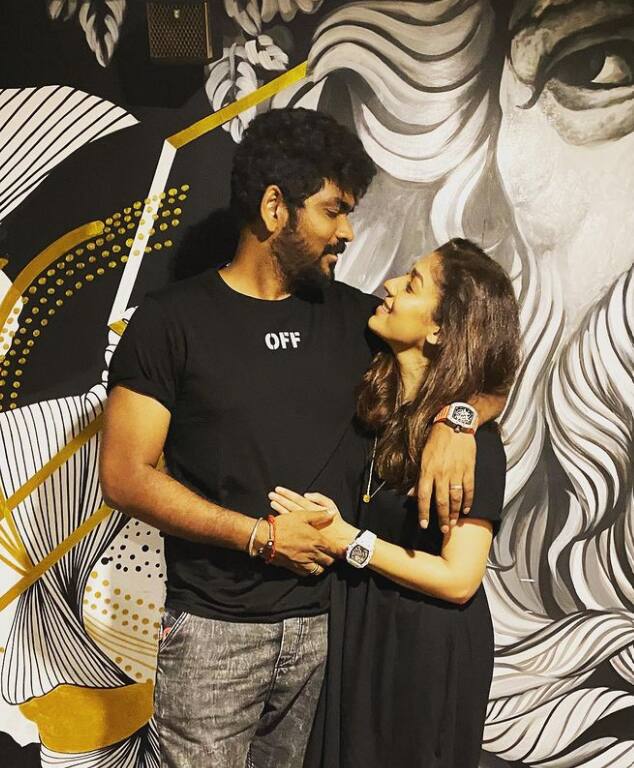 விக்னேஷ் சிவன் மற்றும் நயன்தாராவின் ரவுடி பேபி நிறுவனம், 7 Screen Studios நிறுவனத்துடன் இணைந்து தயாரிக்கும் புதிய திரைப்படம்தான் ”காத்துவாக்குல ரெண்டு காதல்” திரைப்படம். இந்த படத்திற்கும் அனிருத்தான் இசை. வின்னேஷ் சிவன், அனிருத், நயன்தாரா சினிமாவையும் தாண்டிய நல்ல நண்பர்கள்.