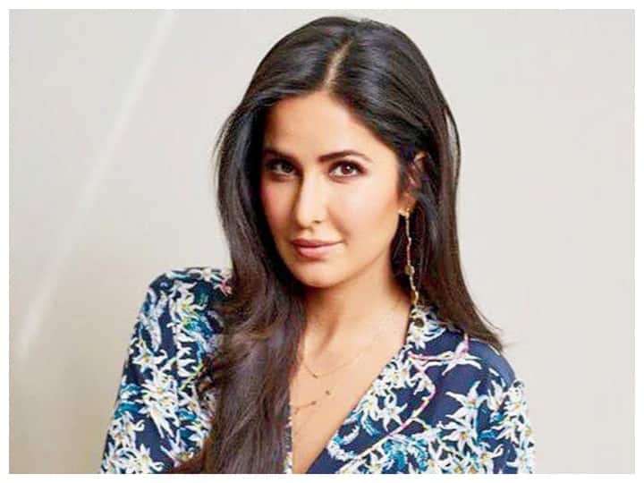 Katrina Kaif (5 feet 8.5 inches): कैटरीना कैफ बॉलीवुड की बाकी लंबी हसीनाओं से महज आधा इंच छोटी हैं. वो 5 फीट और 8.5 इंच की है.