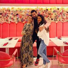 In Pics:  सालों बाद एक साथ नजर आए 'साथ निभाना साथिया' के गोपी बहू, जिगर भाई और राशि, देखिए मस्ती करते हुए तस्वीरें