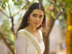 Rashi Khanna Photos: బ్లాక్ డ్రెస్సు, క్యూట్ లుక్స్..మెస్మరైజ్ చేస్తున్న అందాల రాశి