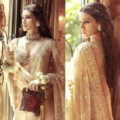 Kriti Sanon Photos: యువరాణి గెటప్ లో ప్రభాస్ హీరోయిన్.. మనసులను దోచేస్తోంది.. 