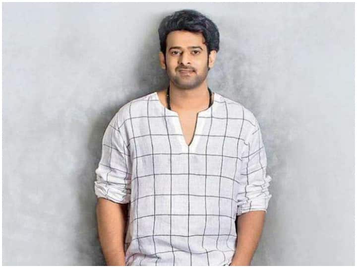 Prabhas has worked with Ajay Devgan in the Bollywood film Action-Jackson Pan-India Star स्टार बनने से पहले Ajay Devgan के साथ इस फिल्म में नजर आ चुके हैं बाहुबली फेम  Prabhas, बॉक्स-ऑफिस पर हुई थी फ्लॉप