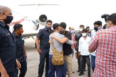 Love Story: ఎయిర్ పోర్ట్ లో ఆమిర్ ఖాన్ తో చైతు.. ఫోటోలు వైరల్..