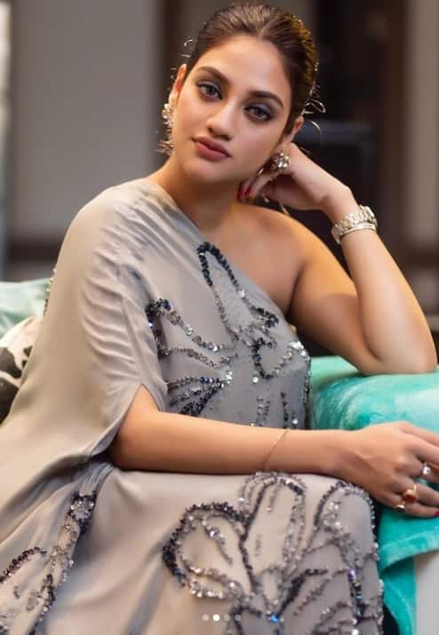 সদ্য মা হয়েছেন তৃণমূলের তারকা সাংসদ অভিনেত্রী নুসরত জাহান। কিন্তু সোশ্যাল মিডিয়ায় থেমে নেই তাঁর নায়িকাসূলভ ফটোশ্যুট। মাতৃত্বের আভায় নায়িকা নুসরত যেন আরও ঝকঝকে, আরও তরতাজা।