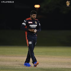 IPl 2021, RCB: ఇంట్రాస్క్వాడ్‌ మ్యాచుల్లో దుమ్మురేపుతున్న కోహ్లీ, ఏబీ, మాక్సీ