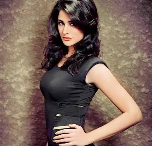 गेल्या काही दिवसांपासून नर्गिस तिच्या वैयक्तिक आयुष्यामुळे चर्चेत आहे. अलीकडेच तिने उदय चोप्रासोबतचे पाच वर्षांचे नाते उघड केले होते.