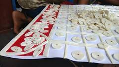 Hooghly: করোনার ধাক্কায় কমেছে উপার্জন, কঠিন সময় সিঙ্গুরের শোলা শিল্পীদের