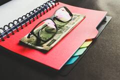 উৎসব আবহে ব্যাঙ্কে দারুণ অফার! গ্রাহকদের দেওয়া হচ্ছে বাড়তি ছাড়