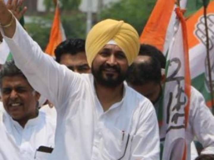 Charanjit Channi Elected as Punjab New CM, know in details Punjab New CM: चरणजीत सिंह चन्नी पंजाबचे नवे मुख्यमंत्री, राज्यात पहिल्यांदाच दलित नेत्याची मुख्यमंत्रीपदी निवड
