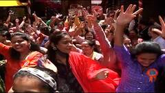 Ganesh Visarjan 2021 : तुळशीबाग गणपतीच्या विसर्जनाला जल्लोष, शेकडोंच्या संख्येत, नियम मोडत डान्स