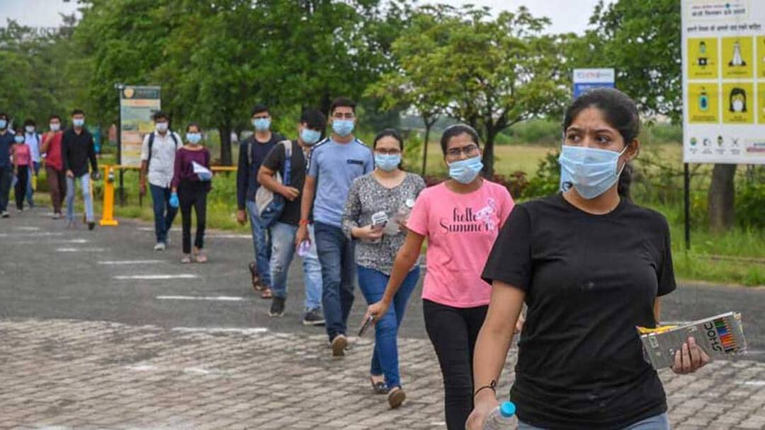 AP ECET Exam: నేడే ఏపీ ఈసెట్ పరీక్ష.. ఈ నిబంధనలు మర్చిపోకండి.. AP ECET Exam: AP Engineering Common Entrance Test 2021 Exam Today, students need to follow these guidelines AP ECET Exam: నేడే ఏపీ ఈసెట్ పరీక్ష.. ఈ నిబంధనలు మర్చిపోకండి..