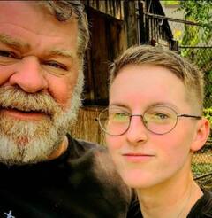 19 વર્ષની છોકરીને 60 વર્ષના વૃધ્ધ સાથે બંધાયા શરીર સંબંધ, છોકરી પ્રેમીને મળાવવા પરિવાર પાસે લઈ ગઈ ને.........