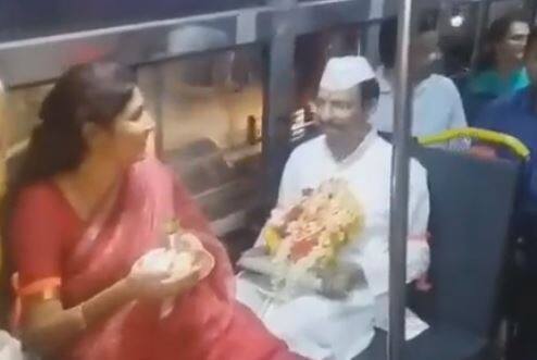 TSRTC MD Sajjanar: ఆర్టీసీ బస్సులో వినాయకుడితో సజ్జనార్ ఫ్యామిలీ