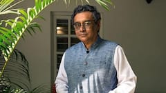 Babul Supriyo joins TMC: বাবুল সুপ্রিয়ের তৃণমূলে যোগদান নিয়ে ট্যুইট-কটাক্ষ স্বপন দাশগুপ্তর, পাল্টা বাবুল | Bangla News