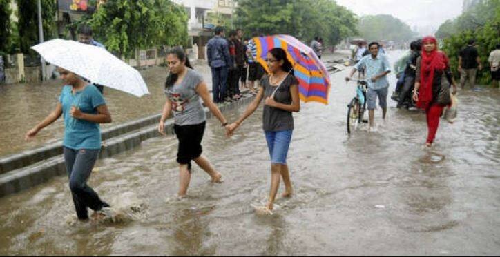 Heavy rains forecast in Gujarat ગુજરાતમાં આજથી ત્રણ દિવસ વરસશે વરસાદ, જાણો ક્યાં દિવસે ક્યાં જિલ્લામાં થશે, મેઘમંડાણ
