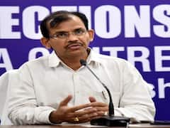 Diwedi On Counting: ప్రశాంతంగా కొనసాగుతున్న పరిషత్ కౌంటింగ్... ఆరు చోట్ల బ్యాలెట్ పేపర్లు దెబ్బతిన్నాయి... రీపోల్ పై ఎస్ఈసీదే తుది నిర్ణయమన్న గోపాలకృష్ణ ద్వివేది