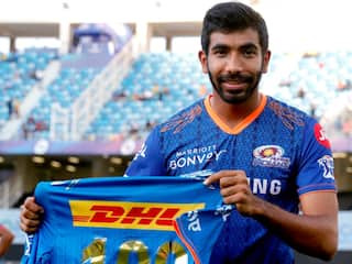 IPL Records: इस गेंदबाज के नाम है IPL में सर्वश्रेष्ठ प्रदर्शन का रिकॉर्ड, बुमराह भी लिस्ट में हुए शामिल