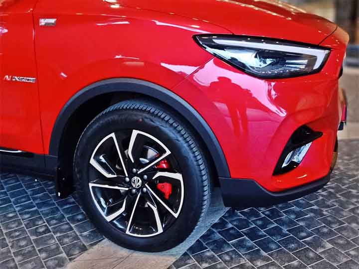 MG Astor First Look Review: जल्द लॉन्च होने वाली इस कॉम्पैक्ट SUV में क्या है खास, जानें डिटेल