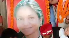 UP की सियासत में 'मूर्ति' की एंट्री ! | Uttar Maange Pradesh