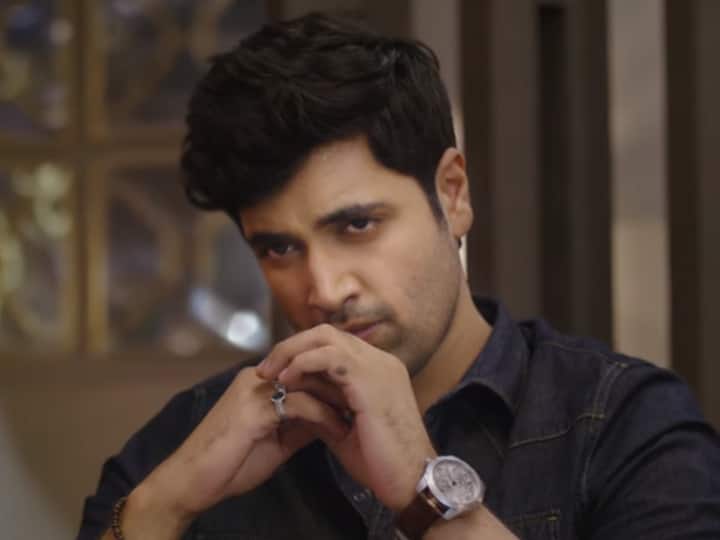 Young Hero Adivi Sesh Was Hospitalized , He Has Been Infected With Dengue Last Week, Know In Details Adivi Sesh: ఆసుపత్రిలో అడివి శేష్, డెంగ్యూ సోకడంతో ప్లేట్ లెట్స్ డౌన్
