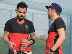 RCB कोच माइक हेसन ने विराट को बताया 'कमिटेड लीडर' और 'टीम प्लेयर', कप्तानी छोड़ने पर दिया ये रिएक्शन