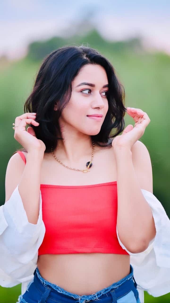 நீ வந்ததாலா தான் என் திங்களே இப்ப வீக்கெண்ட் ஆச்சே