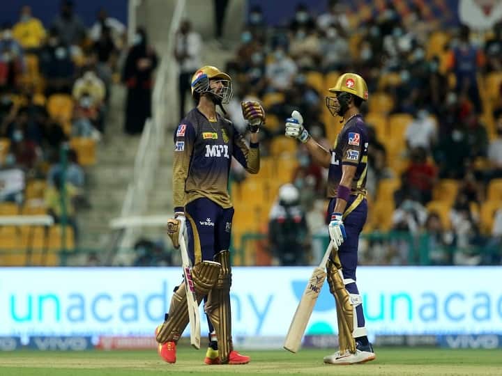 IPL 2021 KKR vs RCB: Shubman Gill Venkatesh Iyer Venkatesh Iyer great batting KKR won by 9 wickets against rcb Kolkata Knight Riders won by 9 wkts IPL 2021 KKR vs RCB: Venkatesh Iyer ने बैंगलोर के खिलाफ लगातार तीन चौके जड़ KKR को दिलाई जीत