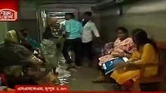 Kolkata Rain: SSKM-এ স্ত্রীরোগ বিভাগের আউটডোরে জমা জলের উপরই প্রতীক্ষায় রোগীরা | Bangla News