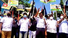 DMK | மத்திய அரசுக்கு கண்டனம்.. கருப்புக் கொடி ஏந்தி திமுக ஆர்ப்பாட்டம் - புகைப்படங்கள்!