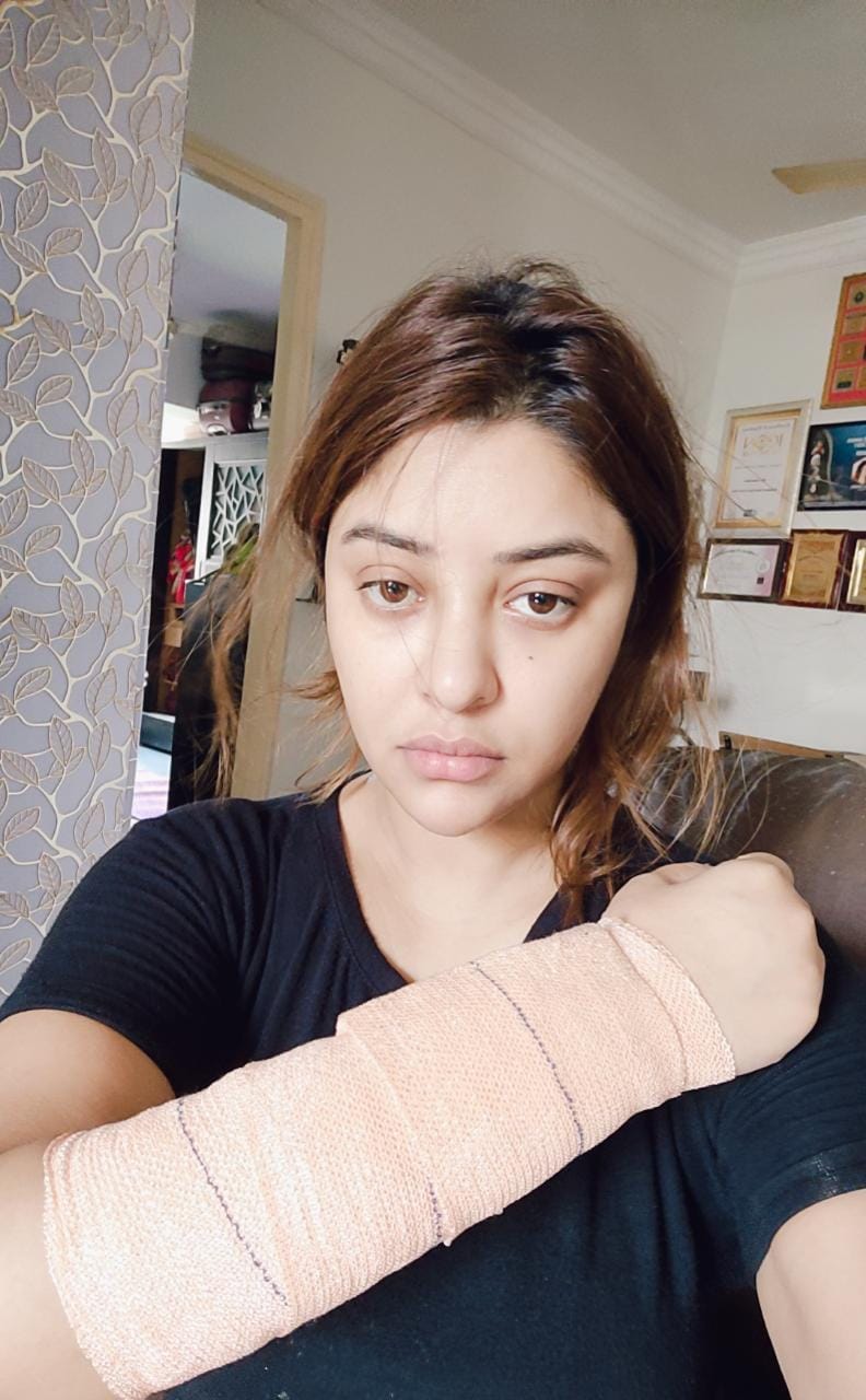 Actress Payal Ghosh attacked by masked men, says she survived 'acid attack' and is in shock