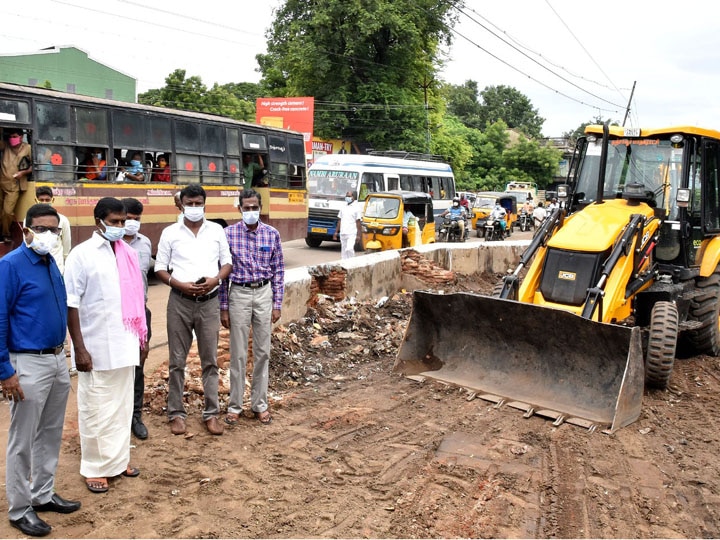 ’அக்டோபரில் தொடங்கும் பருவமழை’- தஞ்சை மாநகரில் மழைநீர் வடிகால் தூர்வாரும் பணிகள் தொடக்கம்!