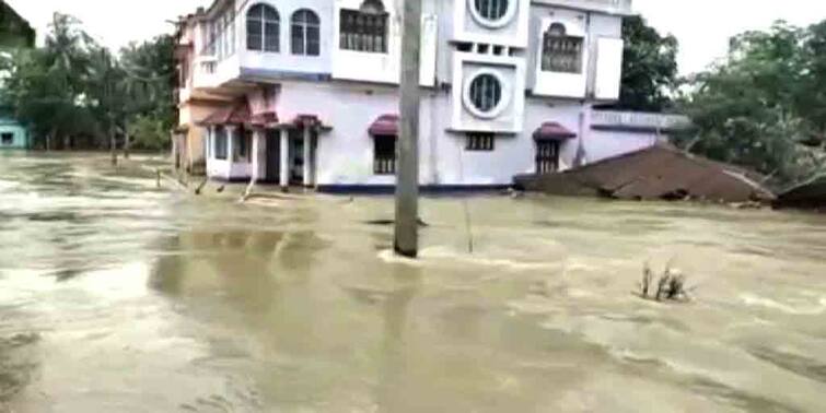 Hoogly Large area of Khanakul flood situation by Rupnarayan waters, Panchayet pradhan allegedly blame administration রূপনারায়ণের জলে প্লাবিত খানাকুলের বিস্তীর্ণ এলাকা, তৃণমূল প্রধানের নিশানায় প্রশাসন